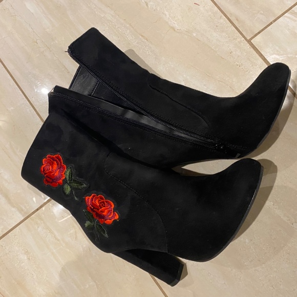 Street Wear Society - Picture 4 of 9